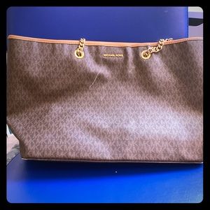 Michael Kors purse